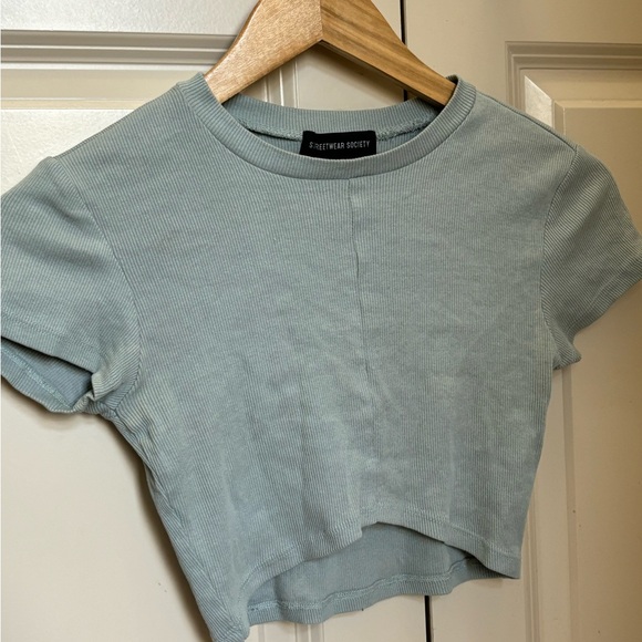 cropped t shirt - Picture 2 of 4